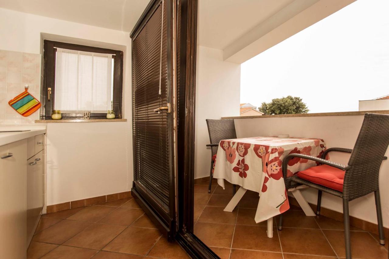 Apartments Romano Ровин Екстериор снимка